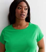 New Look Curves Green Crew Neck Short Sleeve Oversized T-Shirt